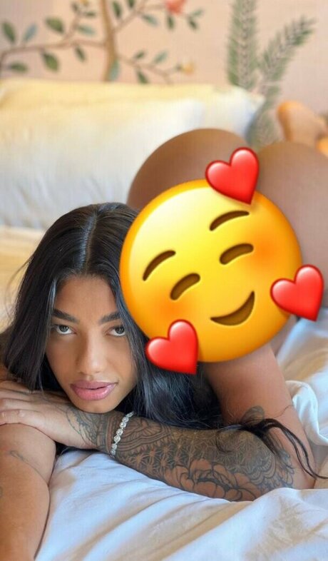 Thayna Telles star du porno chaud img