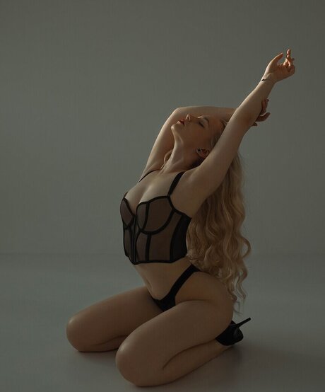 alissa wxw estrella adulta galería