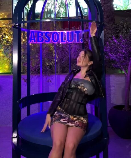 Leyla Afshonkar actrice sexy image