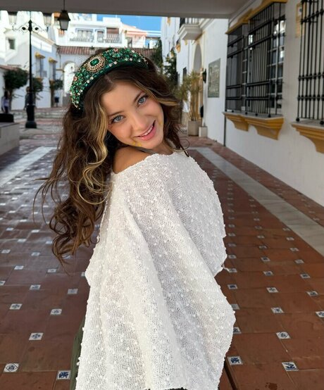 Leyla Afshonkar pornstar sexy pictures