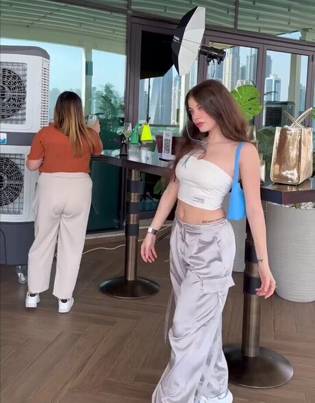 Leyla Afshonkar thumbnail