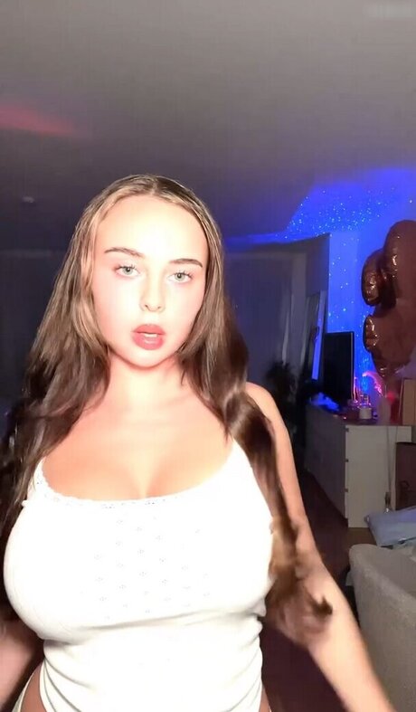 Luisa Senn estrella porno agradable galerías