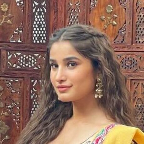 Rasha Thadani star du porno sympa des photos