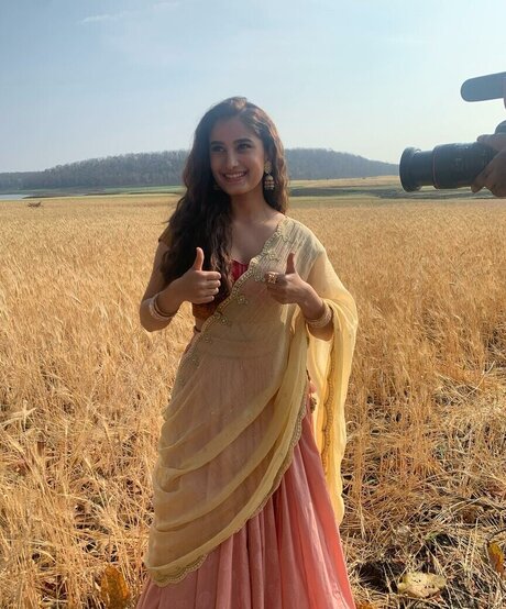 Rasha Thadani estrella caliente archivo