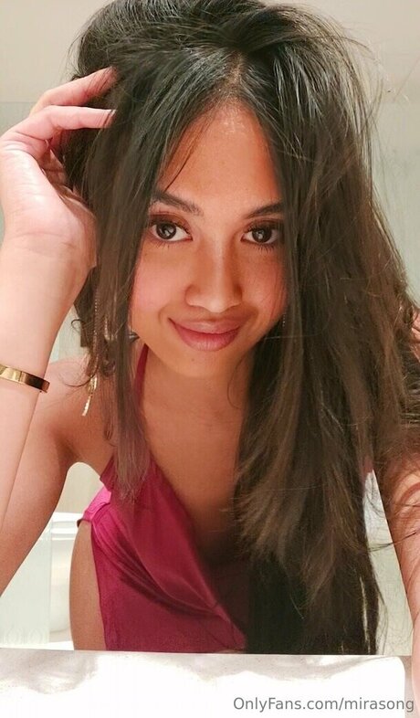 mirasong modelo desnudo galerías