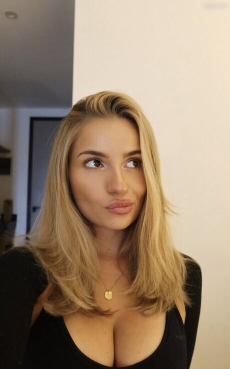 Mimi rasch actrice érotique images