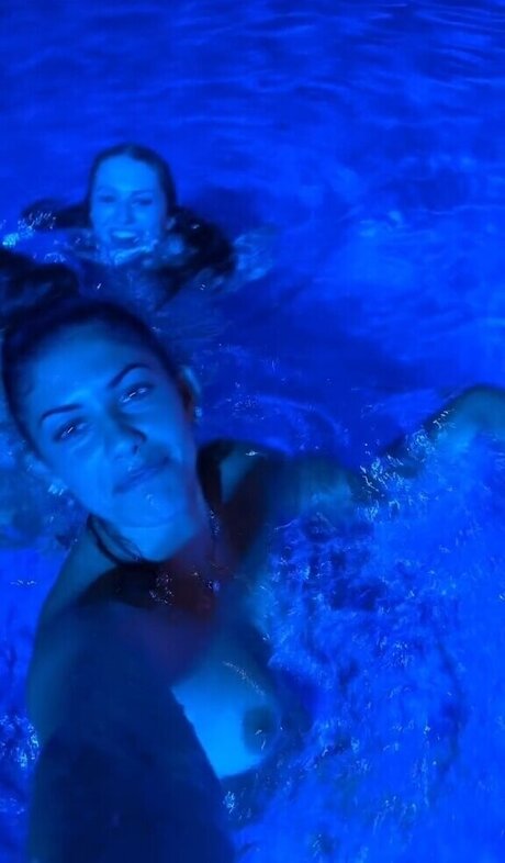 Yana Clare art star du porno collection