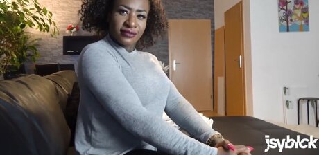 Josy Black actriz erótica fotos