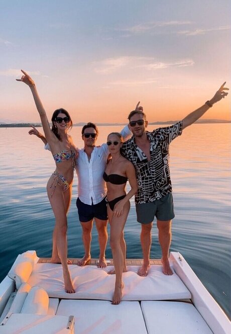 Simone Sevignani sexo estrella porno imágenes