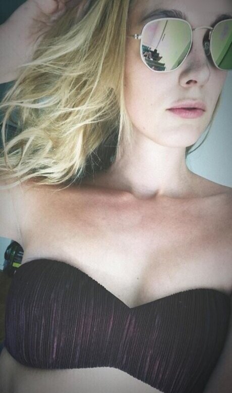 Eefje Depoortere modelo libre galerías