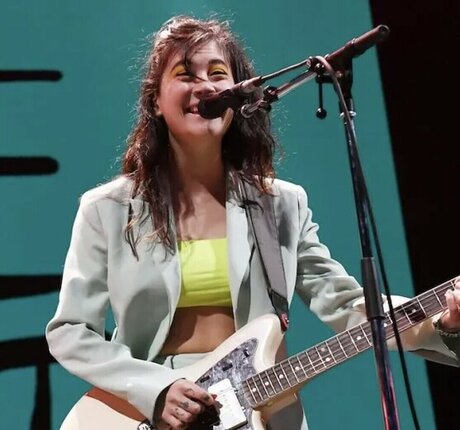 Japanese Breakfast desnudos de estrellas imágenes