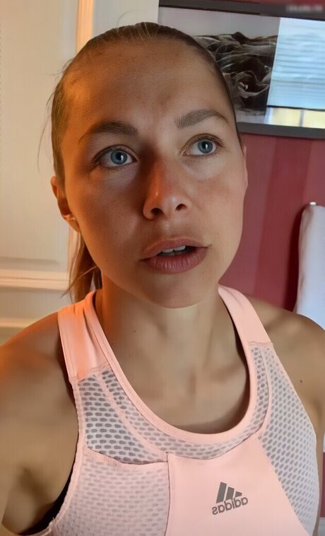 Gina L ckenkemper sexe star du porno galeries