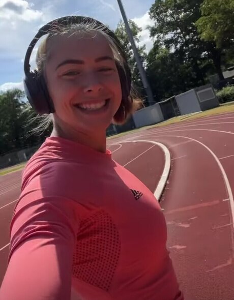 Gina L ckenkemper arte estelar imagen