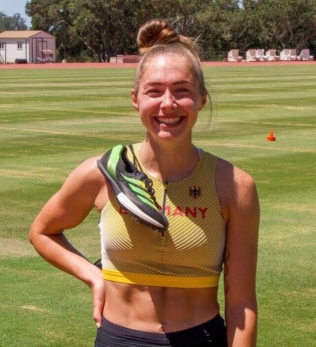 Gina L ckenkemper estrella porno hermosa archivo