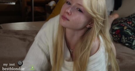 BestBlondiiecb estrella exclusiva imágenes