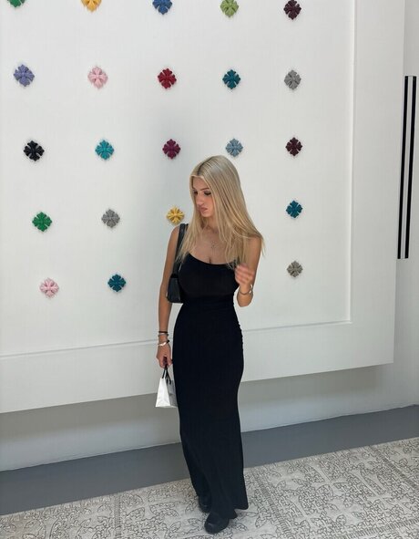 BestBlondiiecb modelo xxx imágenes