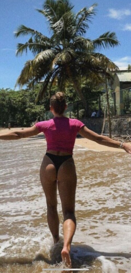 Lenaknk jolie actrice galeries