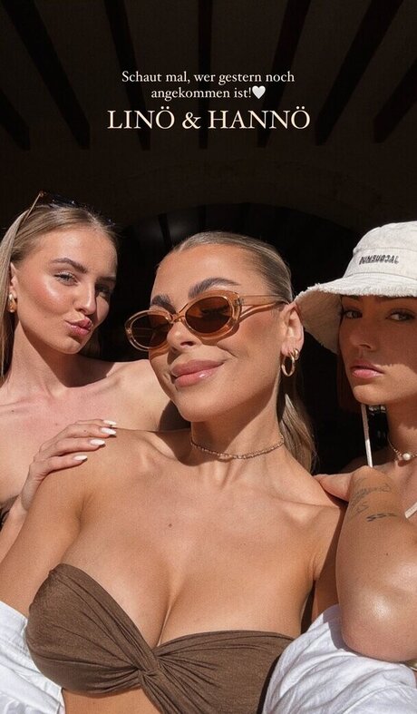 Lenaknk star pornographique archive