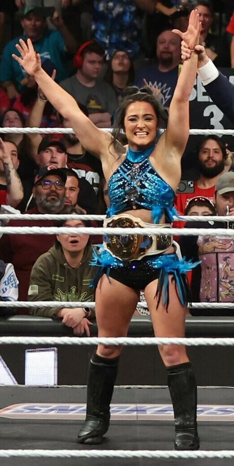 Lyra Valkyria actriz de arte galería