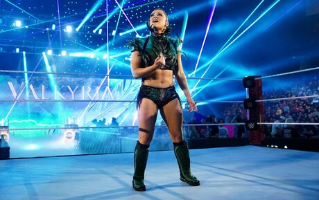 Lyra Valkyria actriz de desnudos recopilación