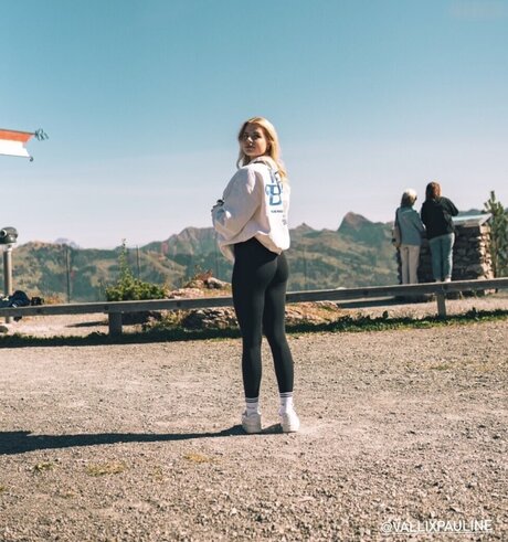 Vallixpauline star du porno belle galeries