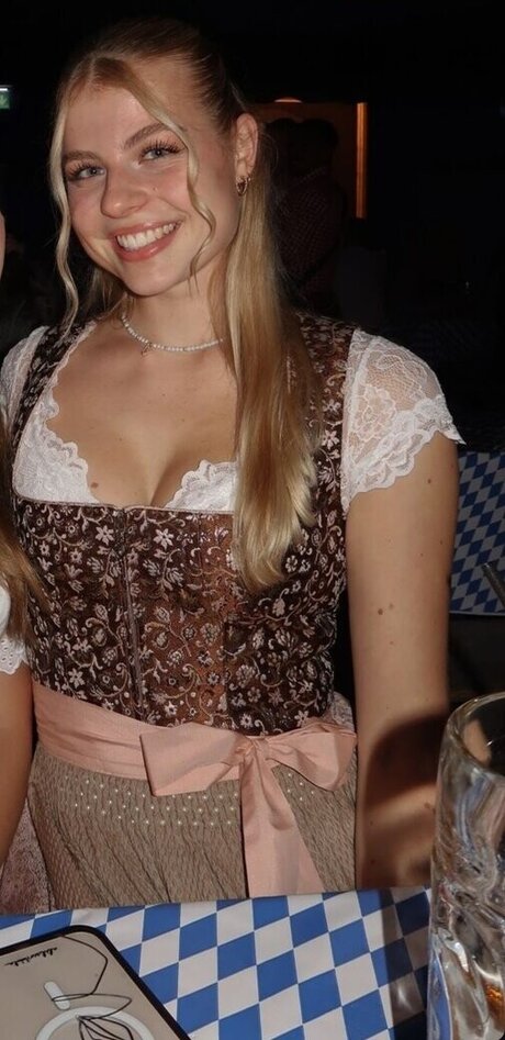 Vallixpauline model exclusive pic