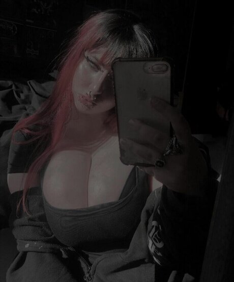 Livdracula modelo sexy imágenes