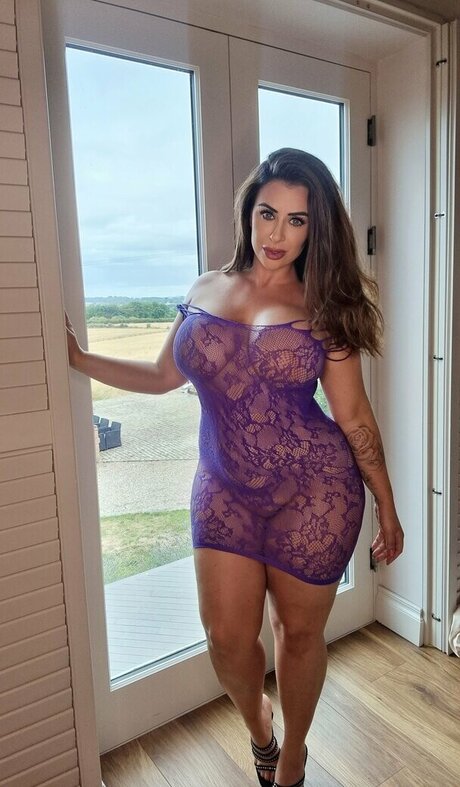 Kimberley Jenner buen modelo galería