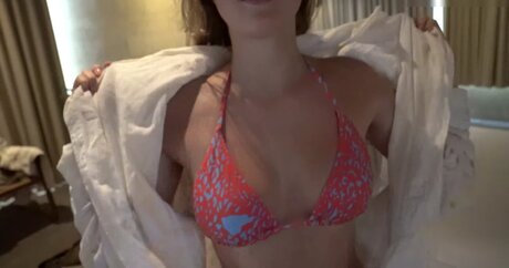 Zoe Kaeppele modèle chaud collection