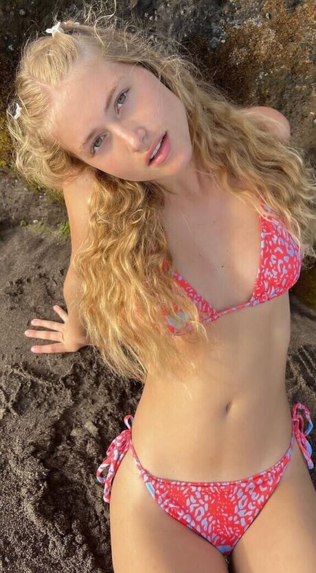 Zoe Kaeppele star du porno exclusive galeries