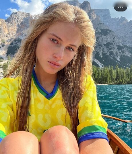 Zoe Kaeppele estrella porno agradable fotos