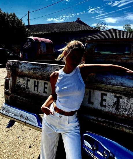 Zoe Kaeppele modelo de alta definición imágenes