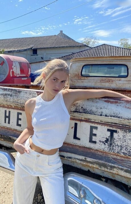 Zoe Kaeppele étoile magnifique galeries