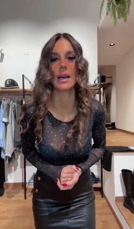 Claudia Magnabosco modelo porno imagen