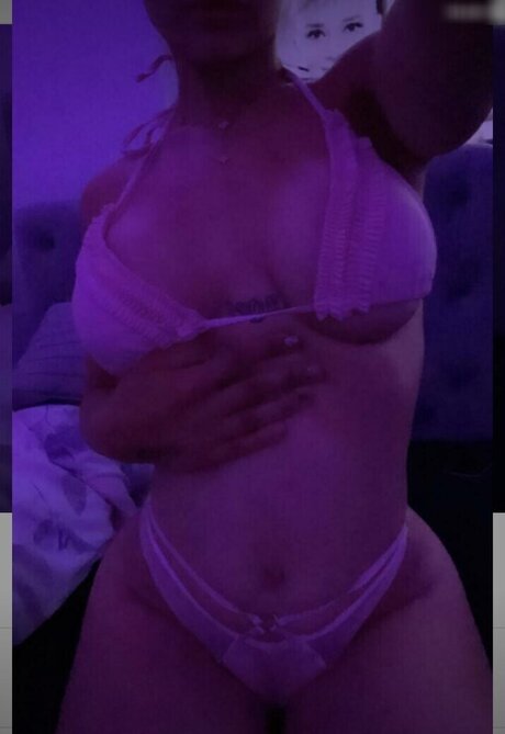 Lara Bttn actrice libre img