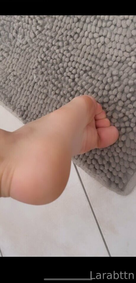 Lara Bttn actrice de nus images