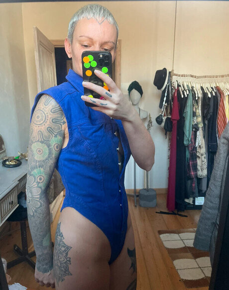 Vinted eBay estrella atractiva foto