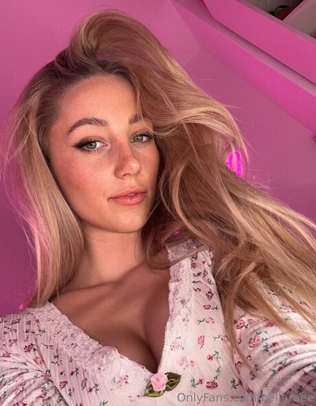 gros seins onlyfans gratuit parfait photo