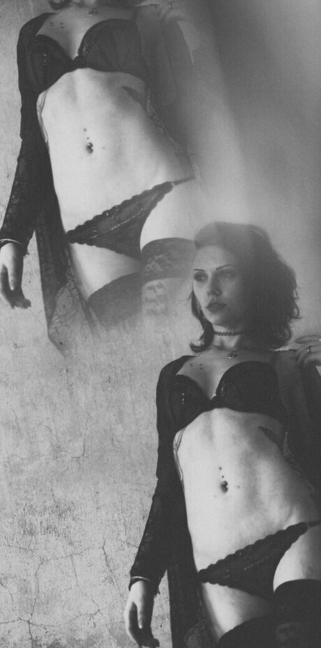 VipersDoll arte modelo galerías