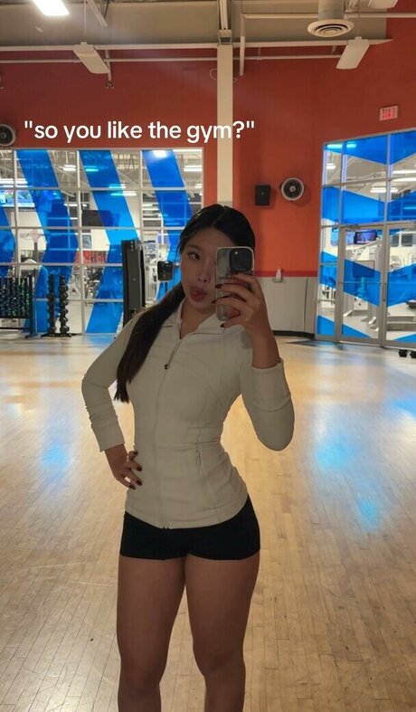 claragsule pretty pornstar pic