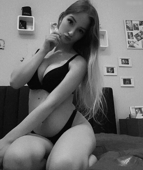 Nicki Anna actriz erótica archivo