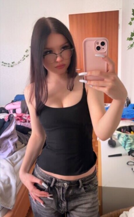 karolin ka estrella porno caliente imagen