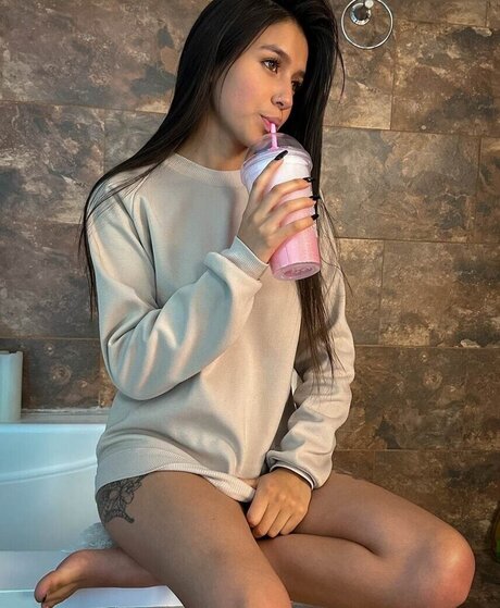 soy jessie1 naked model img