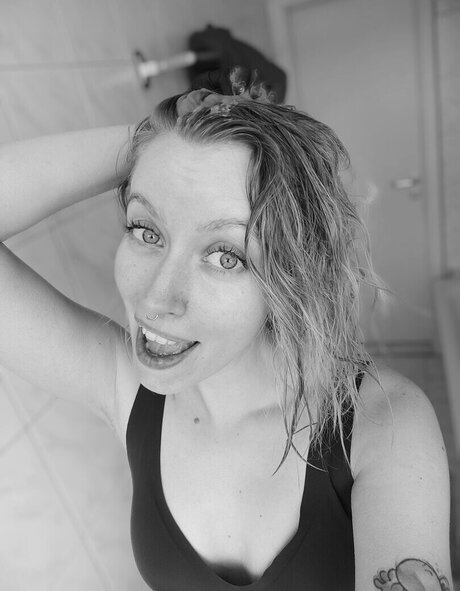 Yoga milf solo para fans parte superior sexy galerías