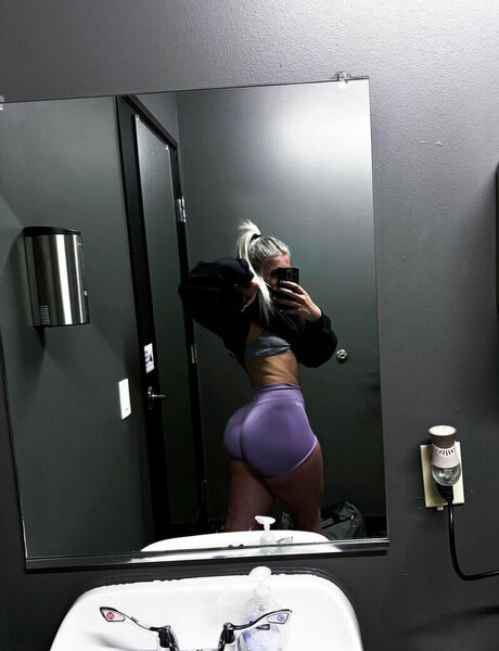 Onlyfans de adolescentes nerds sexy hermosa imágenes