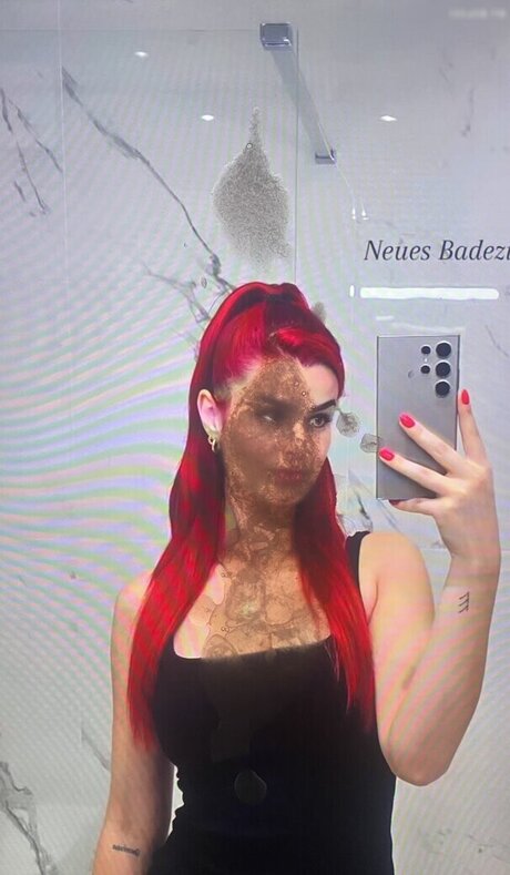 Cum Tributes modèle exclusif collection