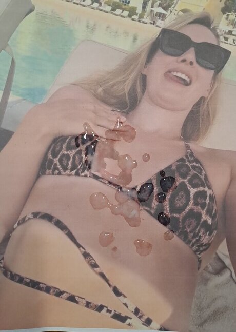 Cum Tributes estrella caliente galería