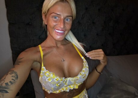 Jade Hunter estrella porno sexy galería