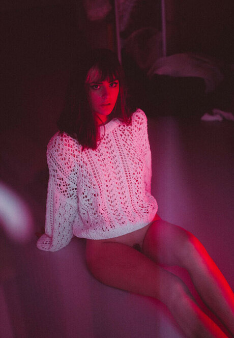 Emeline Faure desnudos de modelos imagen