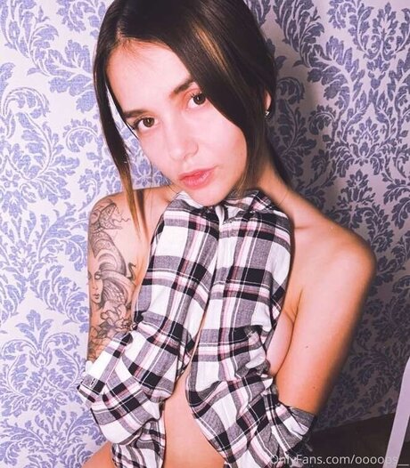eva oopsy model top pics